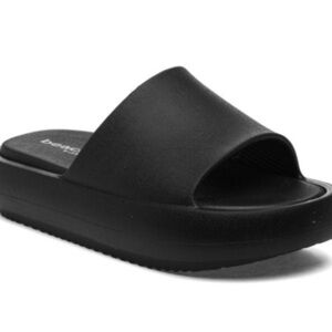 Slides: SQUISH Black EVA by J slides size 6
NWOB